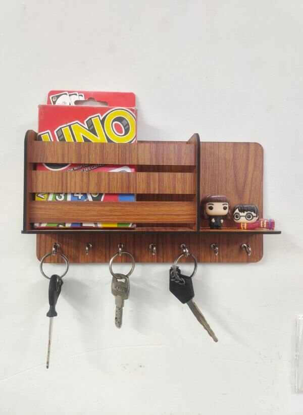 Kufi Studio Wall Mounted Key Holder Organizer  (10x5 Inch)